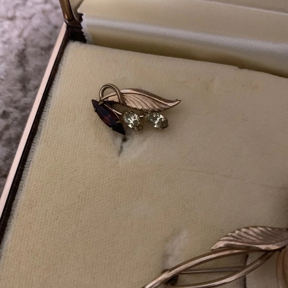 Vintage Tru-Kay 12K Gold-filled Earrings & Pin - Picture 5 of 7